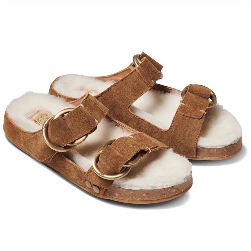 beek Buzzard Shearling Suede Sandals in Chesnut
